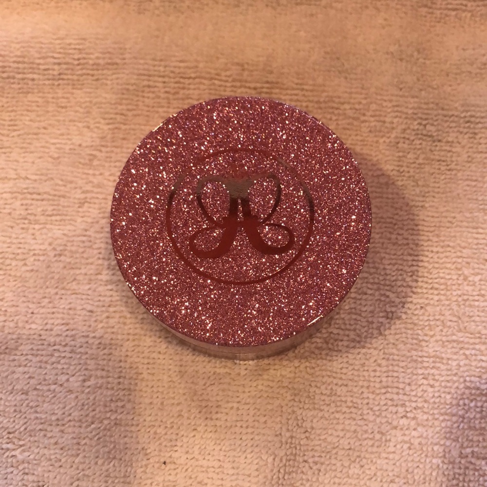 Anastasia Loose Highlighter in “Peach Fizz”